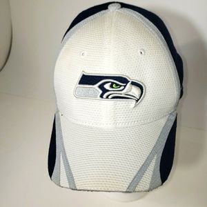 New Era ☆ Seattle Seahawks NFL ☆ Youth☆ Headwear ☆ 39Thirty Fitted Cap